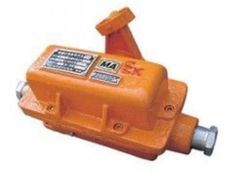 點(diǎn)擊查看詳細(xì)信息<br>標(biāo)題： KHJ-12／0.5型急停開關(guān) 閱讀次數(shù)：2551