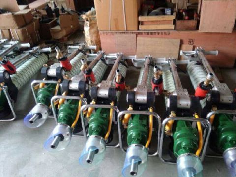 點(diǎn)擊查看詳細(xì)信息<br>標(biāo)題：MQT-130/2.8型氣動(dòng)錨桿鉆機(jī)15898635797 0537-3202711 閱讀次數(shù)：2684