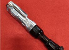 點擊查看詳細信息<br>標題：汽修風動扳手  閱讀次數(shù)：1561